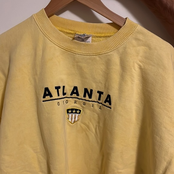 Atlanta Georgia crewneck vintage sweater - Picture 2 of 5